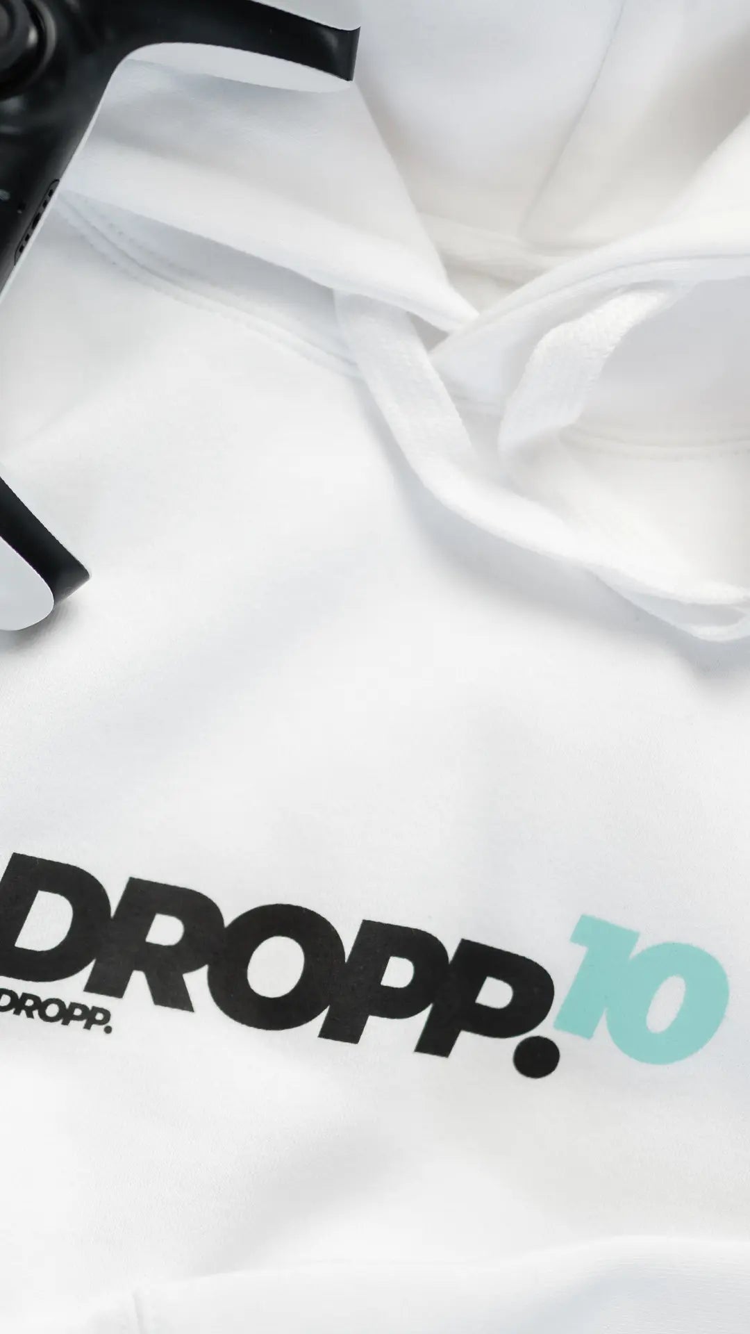 DROPP10 by DROPP. TIFFANY UNISZEX KAPUCNIS PULÓVER (FEHÉR)